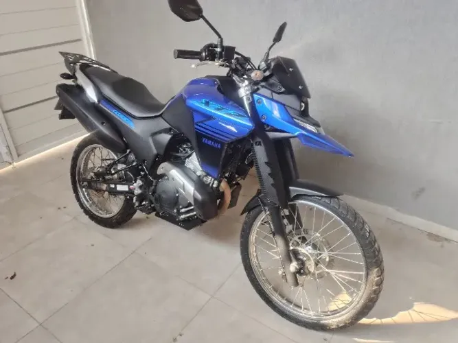 Lander conected 250cc 2025