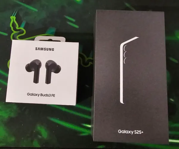 Samsung Galaxy S25+ 512GB + Galaxy Buds3 FE Preto Ambos Lacrados e Novo C/ NF e Garantia.