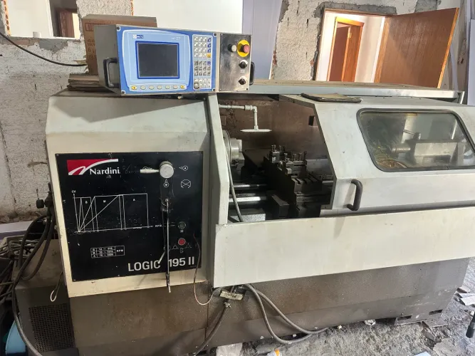 Torno CNC Nardini Logic 195 Funcionando - Pronto para Trabalhar