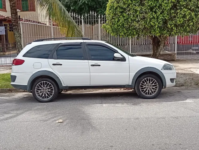 Fiat Palio Weekend Trekking 1.6 Flex 16V 5P 2016