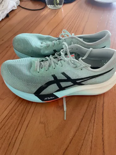 Tênis Asics Metaspeed SKY Paris