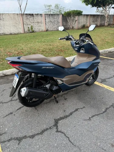 Moto PCX 160