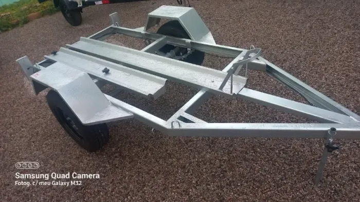 Carretinha para Moto Reboque carga e moto