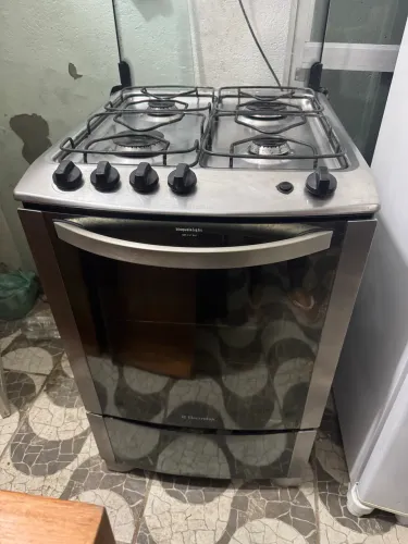 Fogão usado (ler anúncio) já está no menor valor 