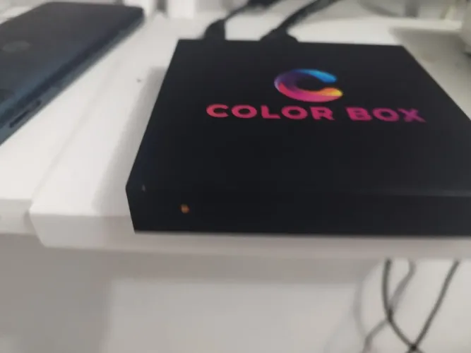 Receptor todo bom só tem que comprar outro controle que quebrou o resto tá todo bom