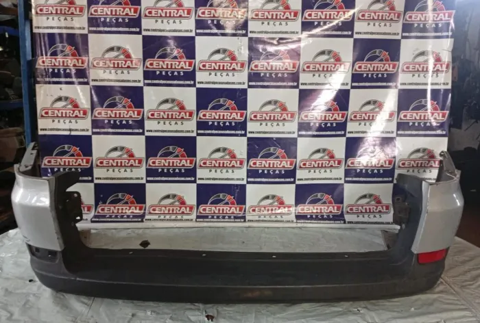 Para-choque traseiro Fiat Palio wekkend 