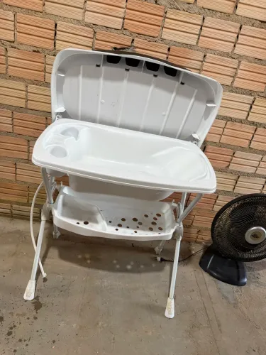 Banheira com trocador
