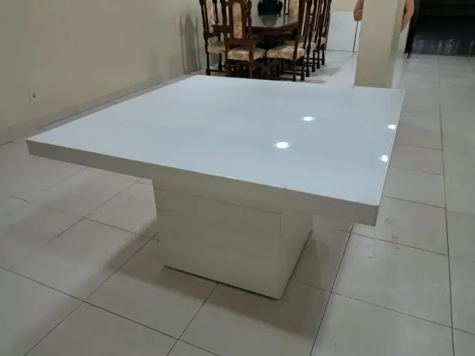 Mesa de vidro quadrada 1,40x1,40 m SEM CADEIRAS