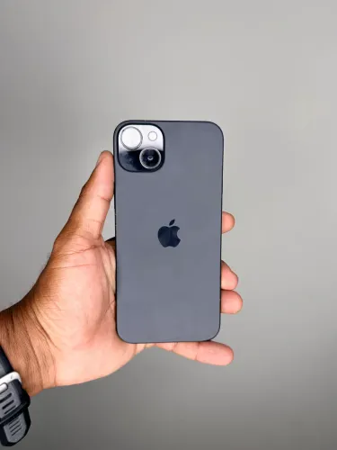 iPhone 15 Plus