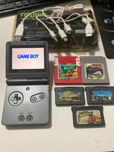 GBA SP AGS 101 (Tela linda) + 5 jogos + cabo para carregar (Envio OLX PAY)