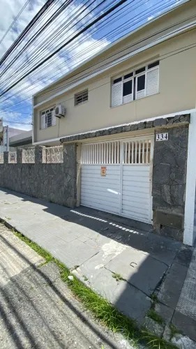 Excelente oportunidade de casa no bairro São José na rua Campo do Brito !!!