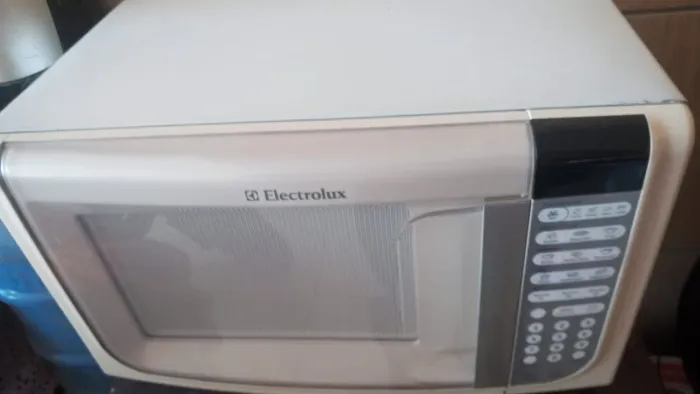 Microondas Eletrolux 30L Branco e garantia 90 dias
