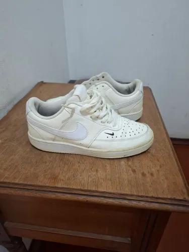 NIKE COURT VISION LOW CREME