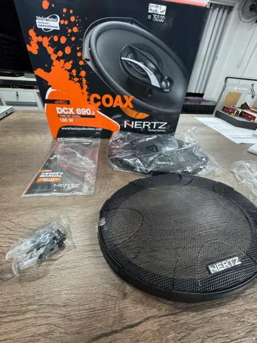 Telas novas e originais hertz 6/9? com embalagem manual ferragens na oferta só 50,00