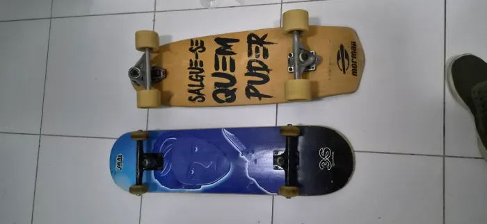 Skates semi novos