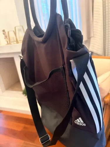 Bolsa Adidas Original com Compartimento para Notebook - Academia e Trabalho