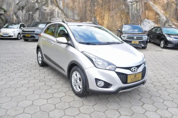 Hyundai HB20X Style 1.6 Flex 16V Aut. 2014