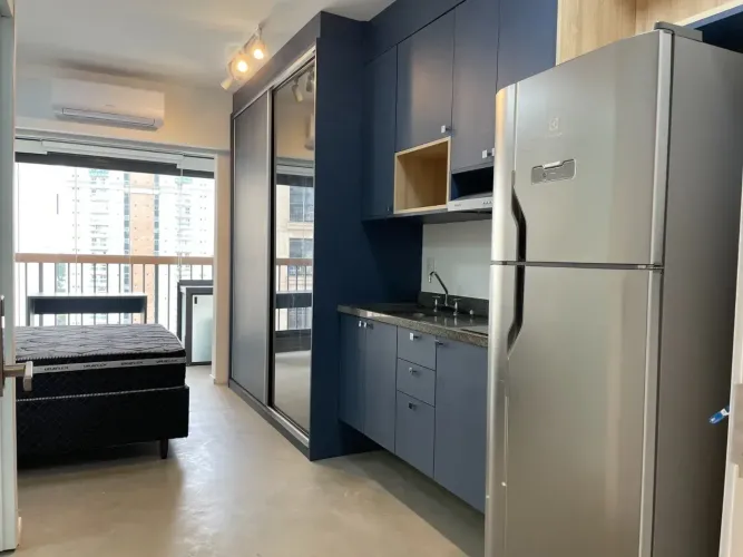**Studio Mobiliado no 21º Andar | 25 m² | Varanda Envidraçada | Uwin Brooklin | 700 m do M