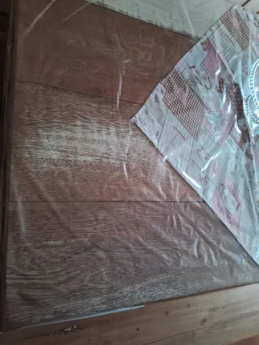 Mesa de madeira de recuperação