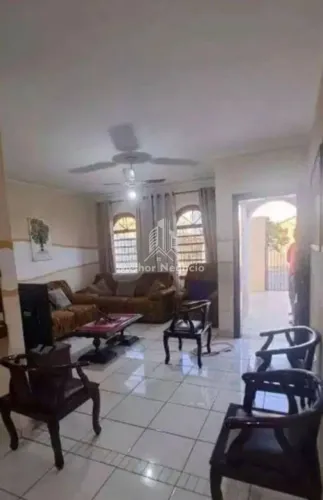 Casa à venda em Santa Bárbara D'Oeste, Jardim São Francisco, com 3 quartos, com 251 m²