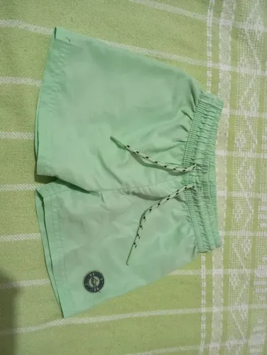 Shorts Tactel novos Tam 2 anos forma pequena