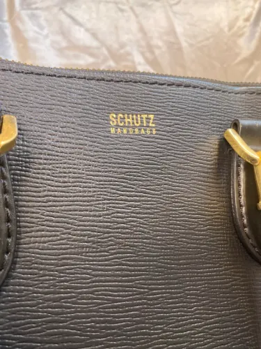 Bolsa schutz preta