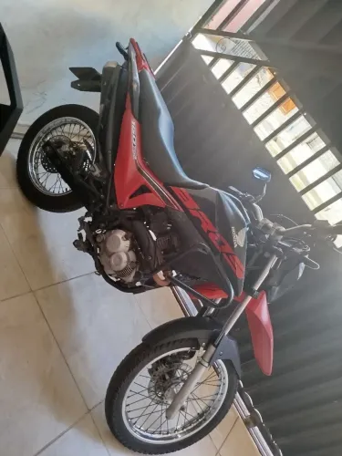 Bros 160  passo financiamento ou vendo quitada