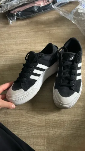 Tênis Adidas Bravada 2.0