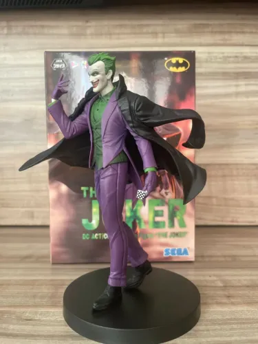 Action Figure The Joker (Coringa) - DC Act/Cut Premium Figure - SEGA