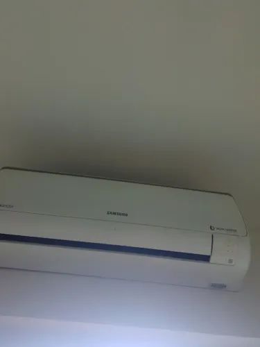 Ar-Condicionado Split Samsung 11.500 BTUs 220V - Funcionando Perfeitamente