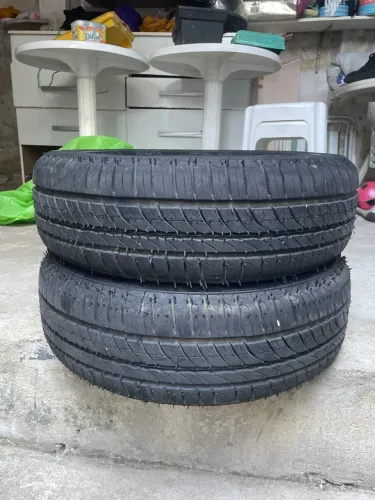 2 PNEU REMOLD aro 13 175/70 R13 NOVOS R$ 240,00 tem conversa(oportunidade)