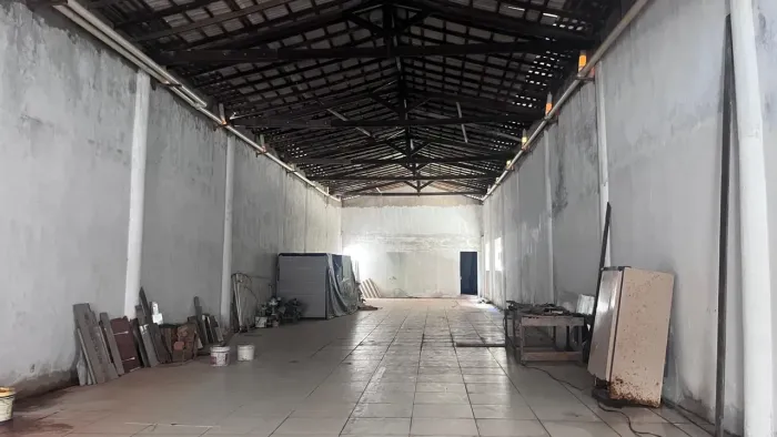 LOCAÇÃO GALPÃO/SALÃO DE 250m² COHAMA