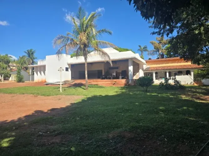 Chácara à venda no Jockey Camping em Uberlândia/MG com 10.000 m²
