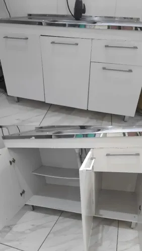 Armário com pia