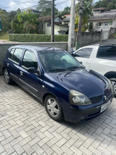 Renault Clio RT/ Privilège 1.6 16V 5P 2003