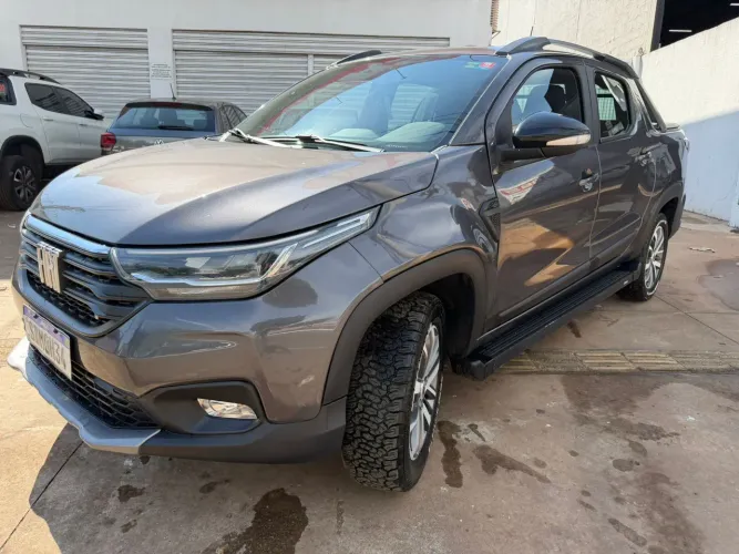 Fiat Strada Volcano 1.3 Flex 8V CD 2024