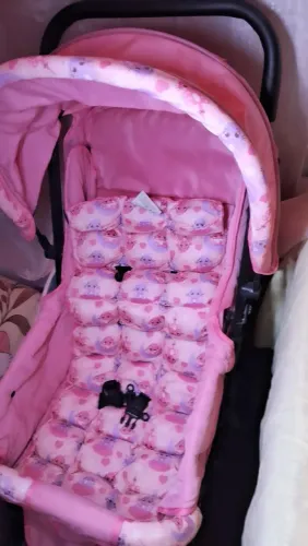 Carinho de bebê semi novo