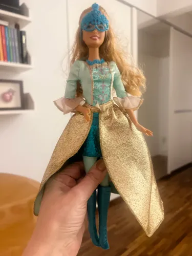 Barbie e as Três Mosqueteiras.