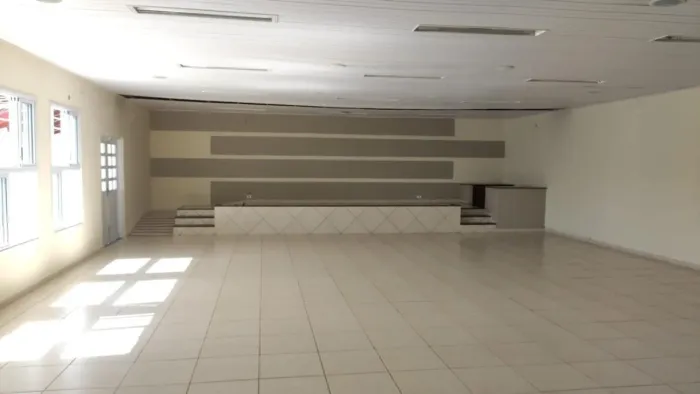 Ponto Comercial para Venda em Uruaçu, Centro, 1 dormitório, 3 banheiros