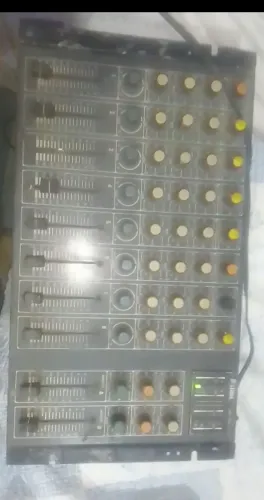 Mesa de som