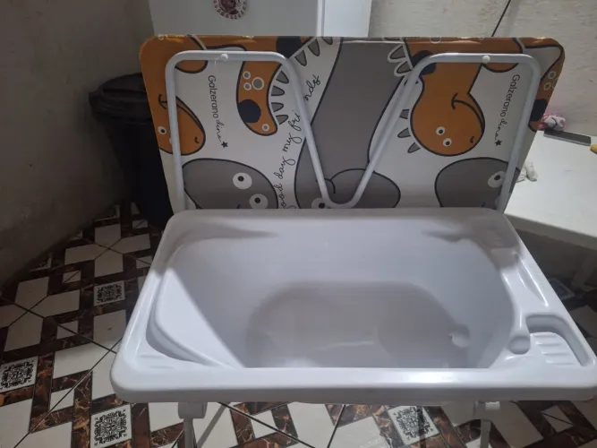Banheira Galzerano com trocador nova