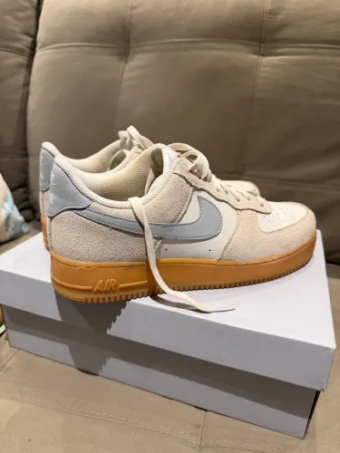 NIKE AIR FORCE DE COLEÇÃO NÚMERO 42