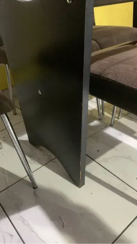 Vendo mesa 6 cadeiras 