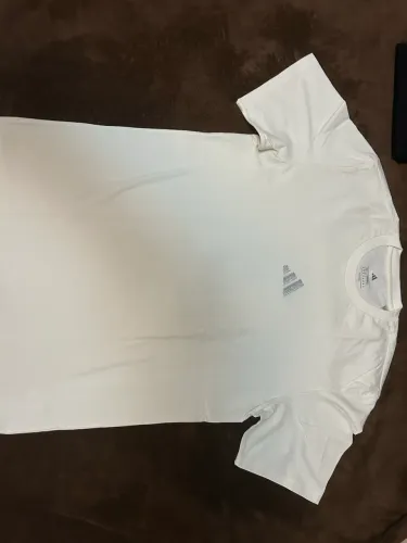 Camiseta adidas