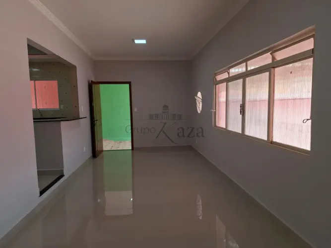 Oportunidade - Casa - Bosque dos Eucaliptos - 4 Dormitórios - 100m².