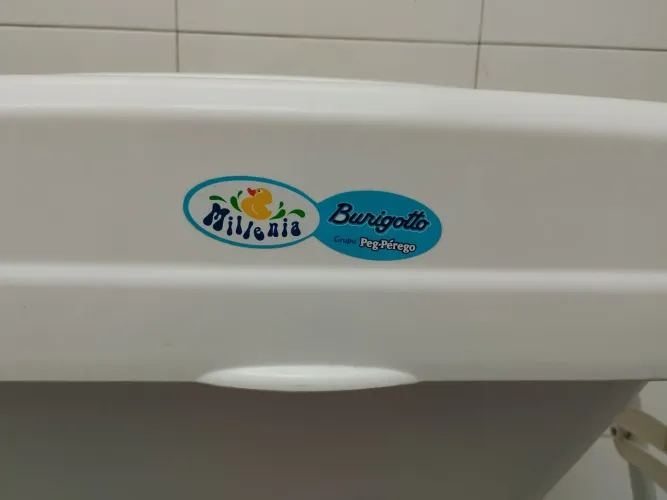 BANHEIRA BORIGOTTO COM TROCADOR