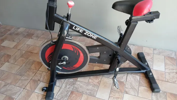 Bike Ergométrica Life Zone Exercícios em Casa