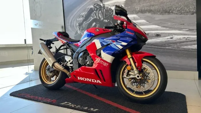 HONDA CBR 1000RR-R FIREBLADE SP 2022/2023 APENAS 14.100 KM