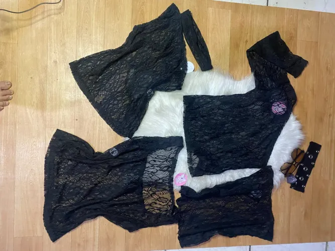 Blusas de renda preta