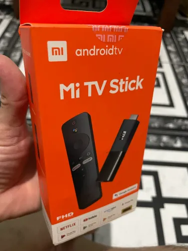 Mii Tv stick full HD na caixa.